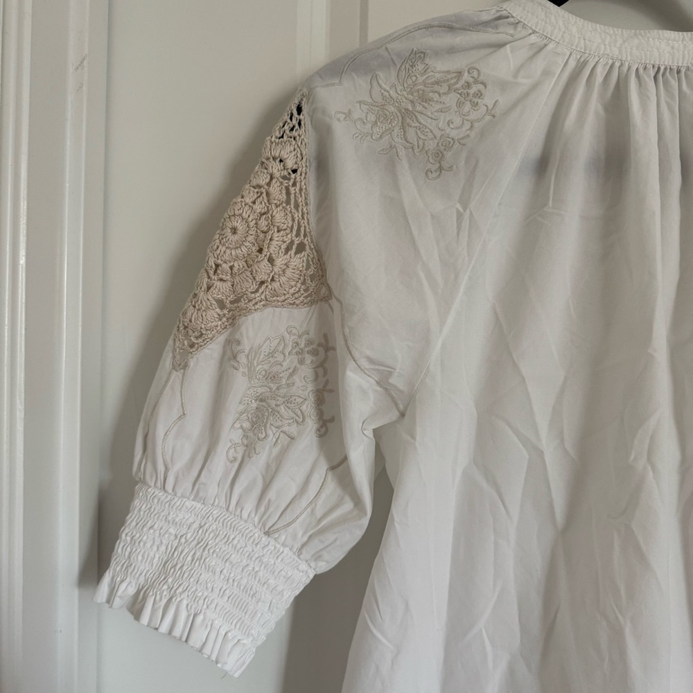 Wonderly Ivory Blouse with Floral Embroidery, S - Picture 7 of 15